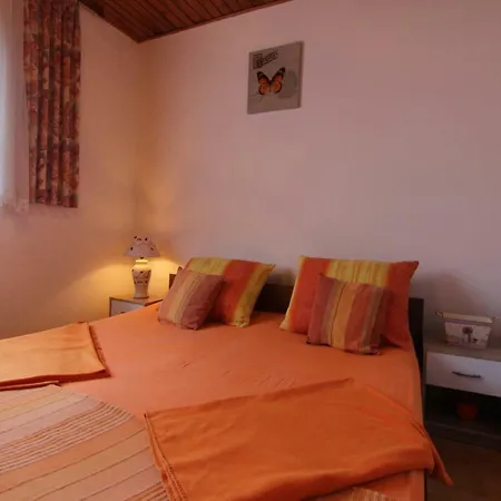 Milly Apartment *